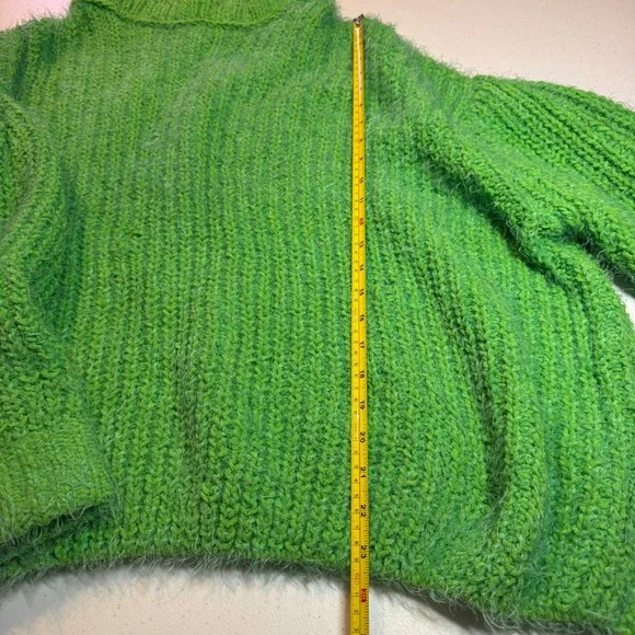 Free People Lime Green Mock Neck Fuzzy Knit Oversized Oasis Tunic Sweater XS FP - Picture 7 of 9